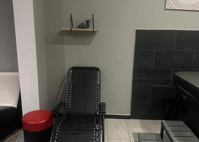 Zen Spa,jacuzzi, Sauna, Bedroom, Kitchen *