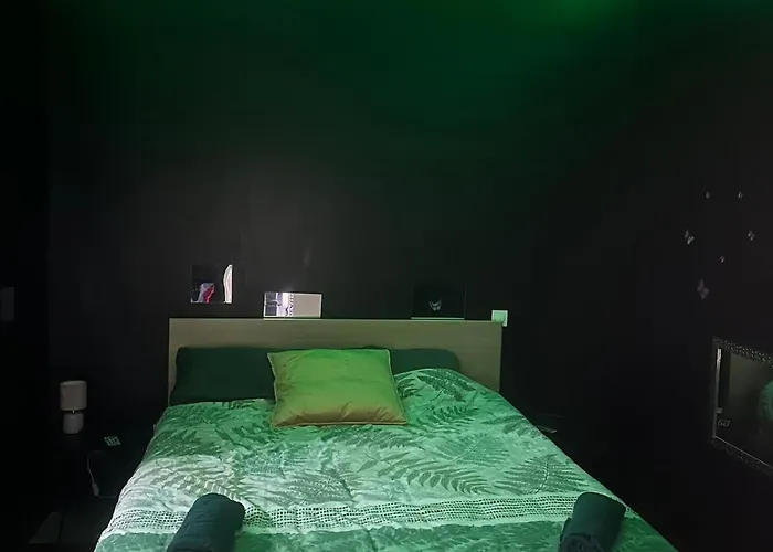 Zen Spa,jacuzzi, Sauna, Bedroom, Kitchen *