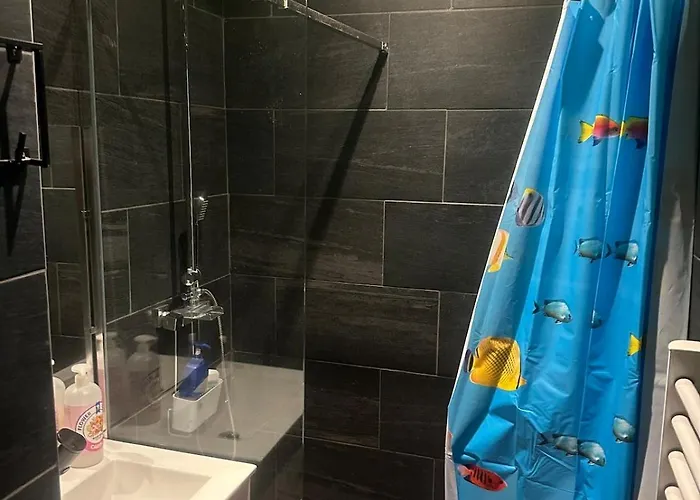 Zen Spa,jacuzzi, Sauna, Bedroom, Kitchen